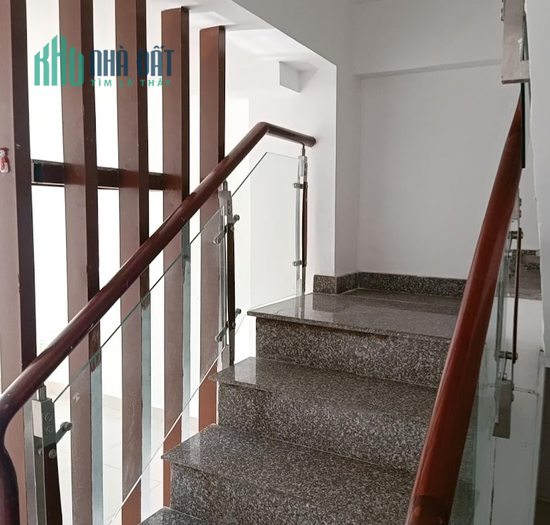 Bán nhà Nguyễn Thị Thập, Phường Bình Thuận, Quận 7, DT 4x17m, giá 5tỷ800