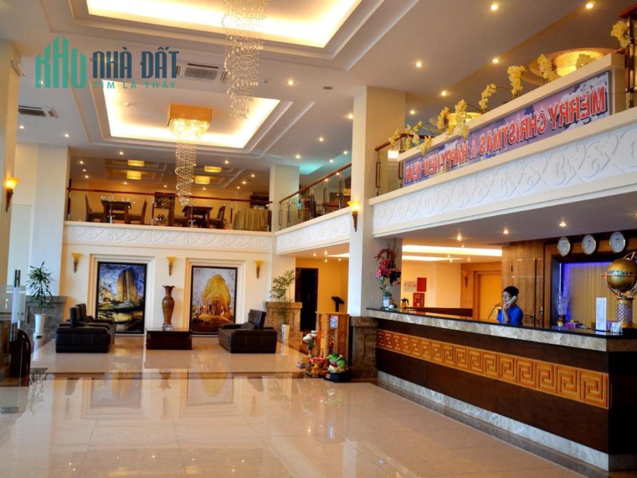 Bán khách sạn 4 sao cao 13 tầng ngày trung tâm TP Đồng Hới, Quảng Bình