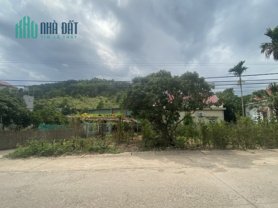 Mảnh đất nhỏ tại trung tâm Vân Đồn ngay gần khu công nghiệp của SunGroup