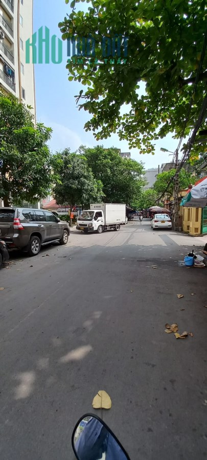 Bán đất Hồ Tùng Mậu, Cầu Giấy, 83m2, mặt tiền 4.5m, giá nhỉnh 6 tỷ, ô tô, giá rẻ. đầu tư