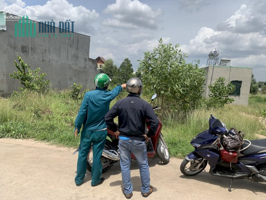 ngay khu công nghiệp, chợ, trường học, bệnh viện