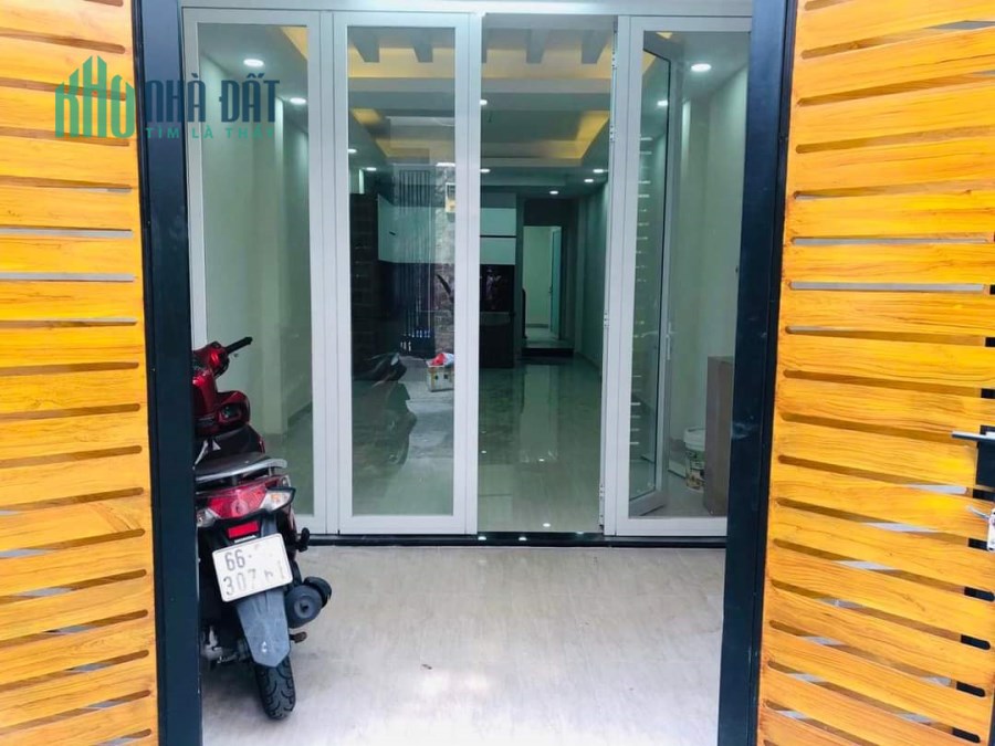 Bán nhà HXH thông CMT8, kế bên CV Lê Thị Riêng, 60m2, nhà mới tinh, chỉ 9.2 tỷ