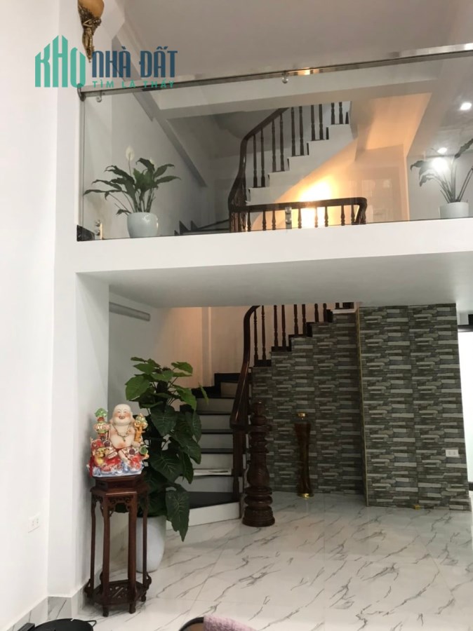 Bán nhà Khương Trung 40m2 5 tầng giá 4.3 tỷ LH em Vân 0384365907