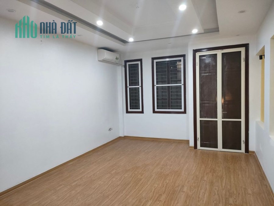 Bán gấp hẻm 5m, không quy hoạch Trần Xuân Soạn, quận 7, 42,8m2, giá chỉ 3 tỷ hơn.