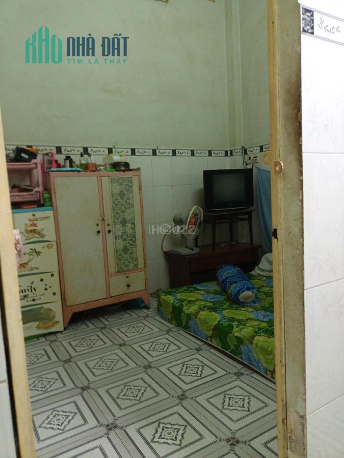 Bán đất tặng nhà - HXH vào vô tư, Tây Thạnh, Tân Phú, khoảng 80 triệu/m2.