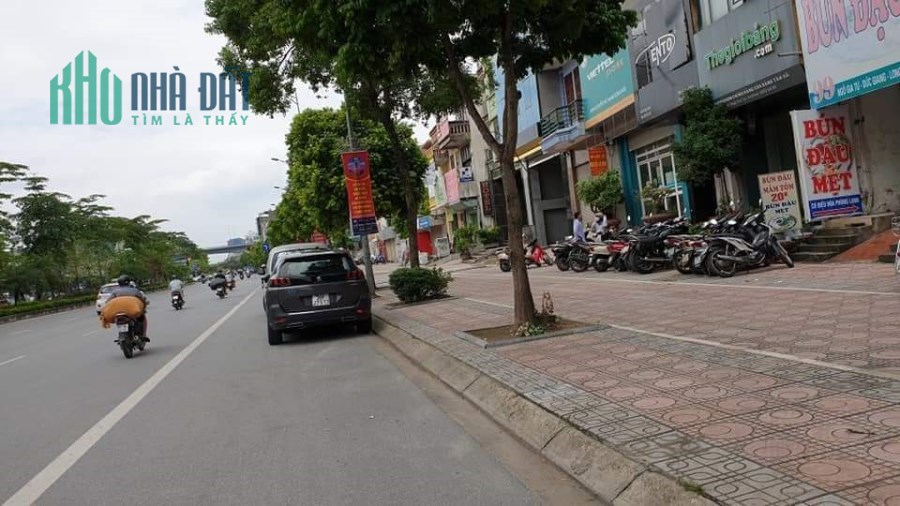 Bán nhanh nhà mặt phố Vũ Đức Thận diện tích 80m giá chỉ 18 tỷ.