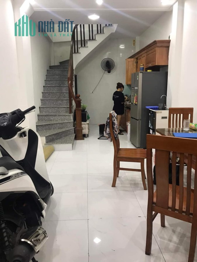 NHà Lê Quang Đạo sát phố 20m ô tô tránh, gần ngay trường đua F1 SVĐ Mỹ Đình,31m 3.79 tỷ