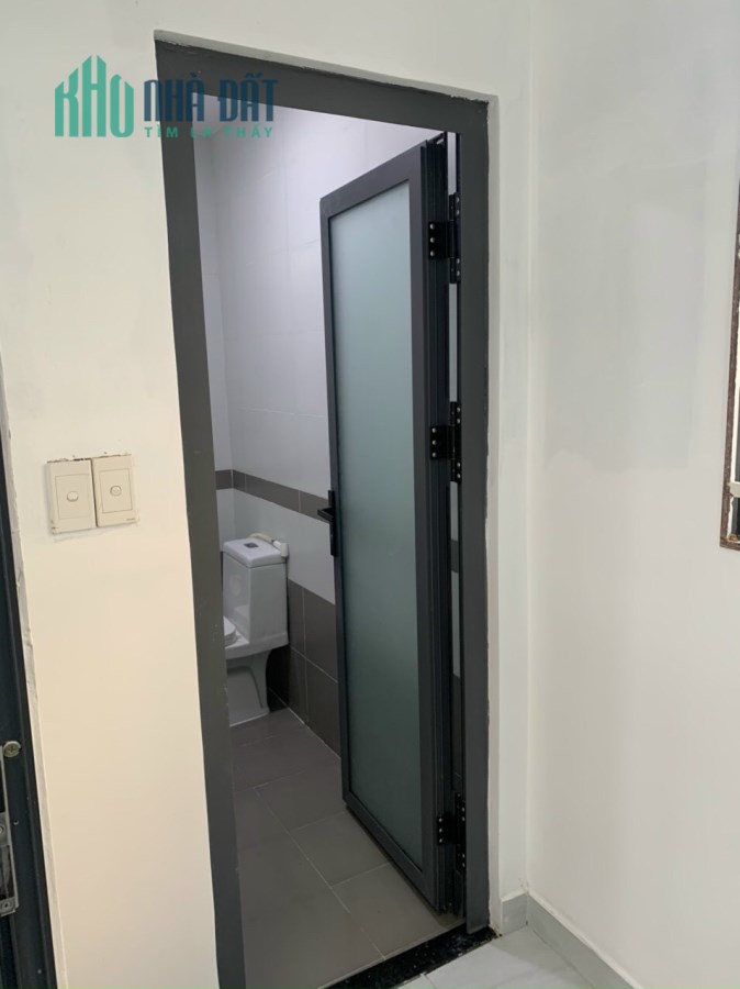 Bán nhà đường Nguyễn Chí Thanh, phường 12, quận 10 diện tích 52m2, giá 16tỷ.