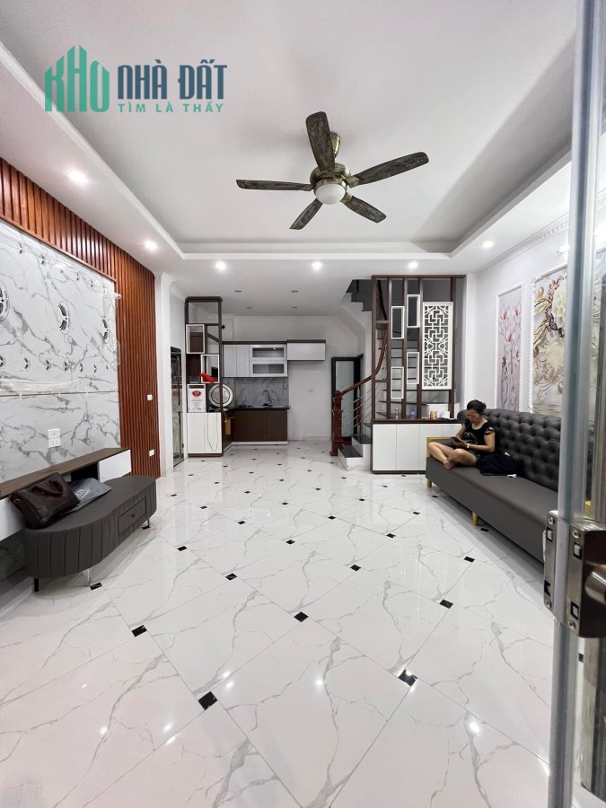 BÁN NHÀ PHẠM VĂN ĐỒNG- 48M2x4T MẶT TIỀN 4M- NHÀ CÁCH Ô TÔ 30M- GIÁ 5 TỶ