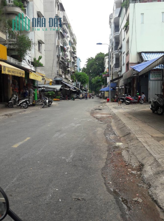 Nhà mặt tiền ngay bệnh viện q5 giá 6 tỷ 8