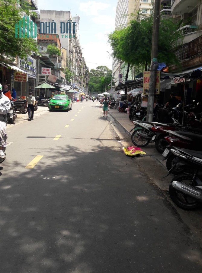 Nhà mặt tiền ngay bệnh viện q5 giá 6 tỷ 8