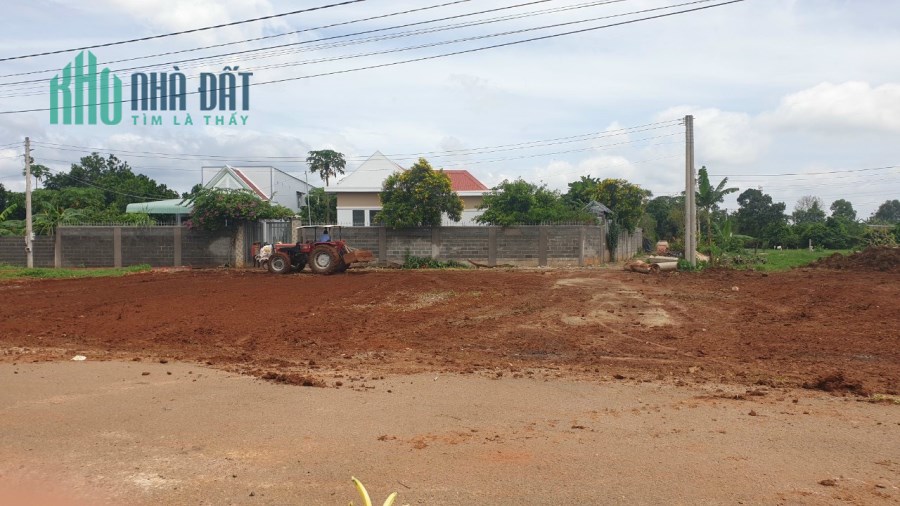 Bán đất xã  Hòa Long - BRVT, 2 mặt tiền, nở hậu. Giá chỉ 16tr/m2, LH:0909442230