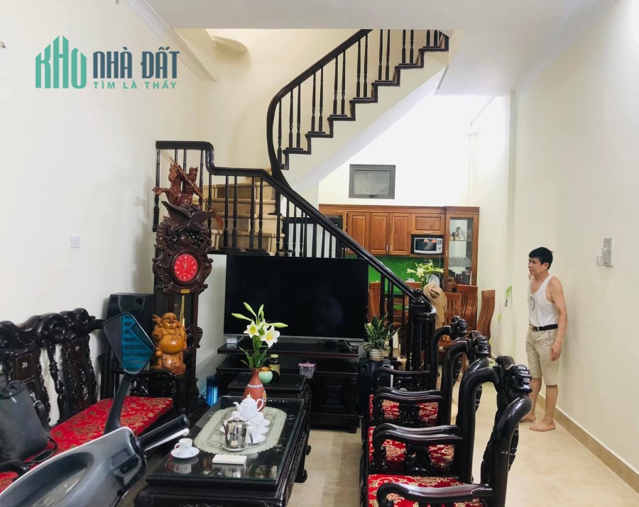 Bán Nhà Hoàng Văn Thái  46m2x4Tx4.1m MT Giá Chỉ 6.8Tỷ - Lh Xem Nhà Anh Hùng: O38 /874 /8389