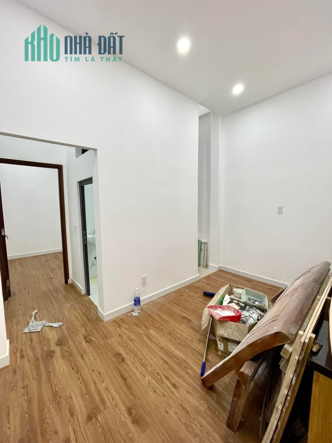 Bán nhà sát Mặt tiền, Hẽm xe hơi Nguyễn Văn Khối, P8, Gò Vấp, 3 tầng, 4PN, 68m2, 6.75 tỷ