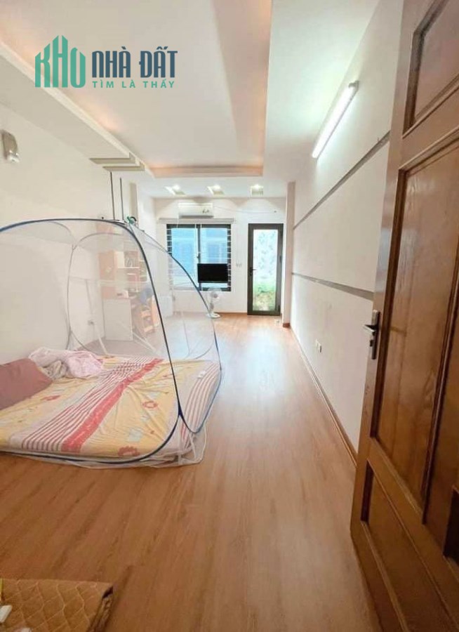 Bán Nhà Khuất Duy Tiến 35m2x 5Tx 3.5m MT Giá Chỉ 8.5 Tỷ - Liên hệ Xem Nhà : O38 /874 /8389