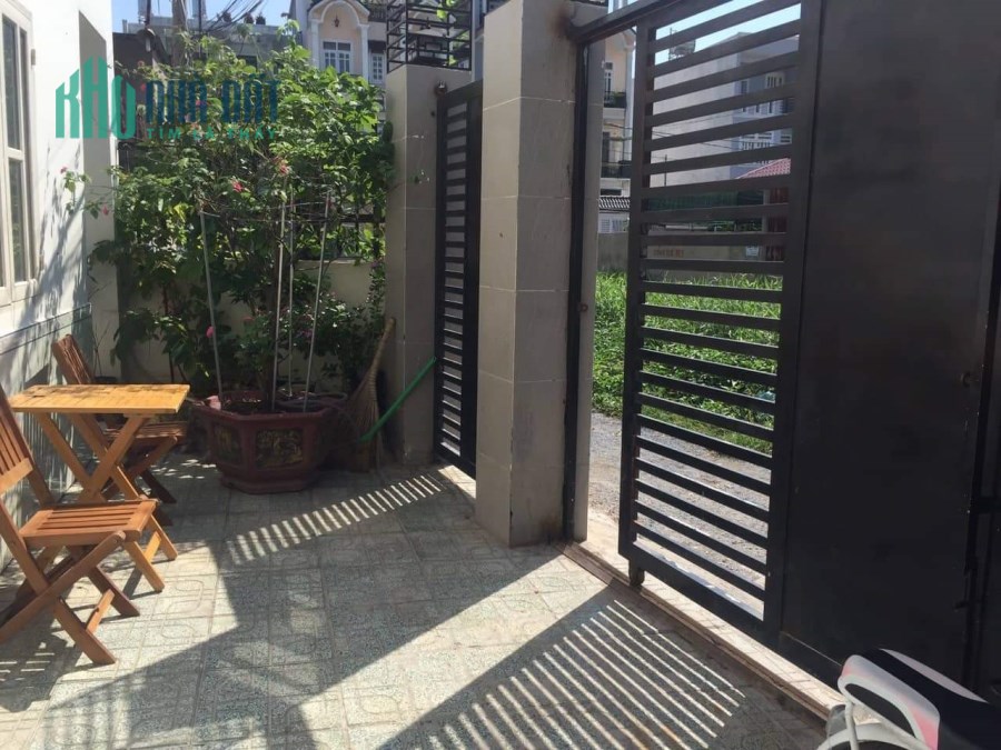 Thạnh Lộc - Quận 12 - 110m2 - 2 Tầng - Nhỉnh 4 tỷ.