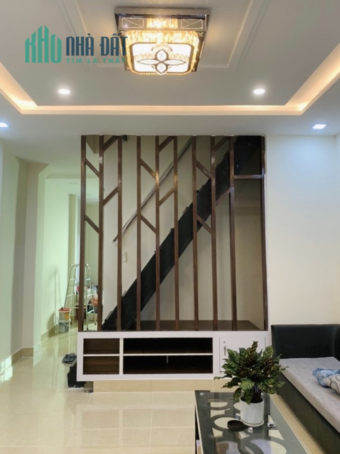 Hiếm, bán nhà Quận 10, 40m2, Nở hậu - Ngang 4m, nhà mới đẹp chỉ 4 tỷ