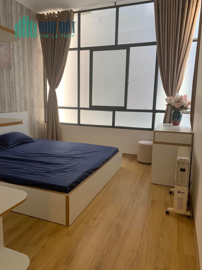 Bán nhà mặt phố Chính Kinh giá 7.7 tỷ, 40mx4 tầng, kinh doanh tốt