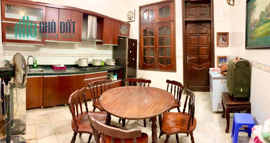 Bán nhà phố Thái Hà, Đống Đa,Kinh doanh đỉnh, oto đỗ cửa 94m 4 tầng MT 4.5