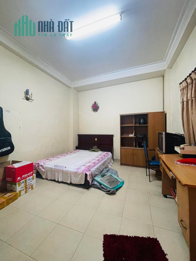 Bán nhà Dương Quảng Hàm, Gò Vấp, hẽm xe tải, 3 tầng, 3PN, 60m2, 5.75 tỷ