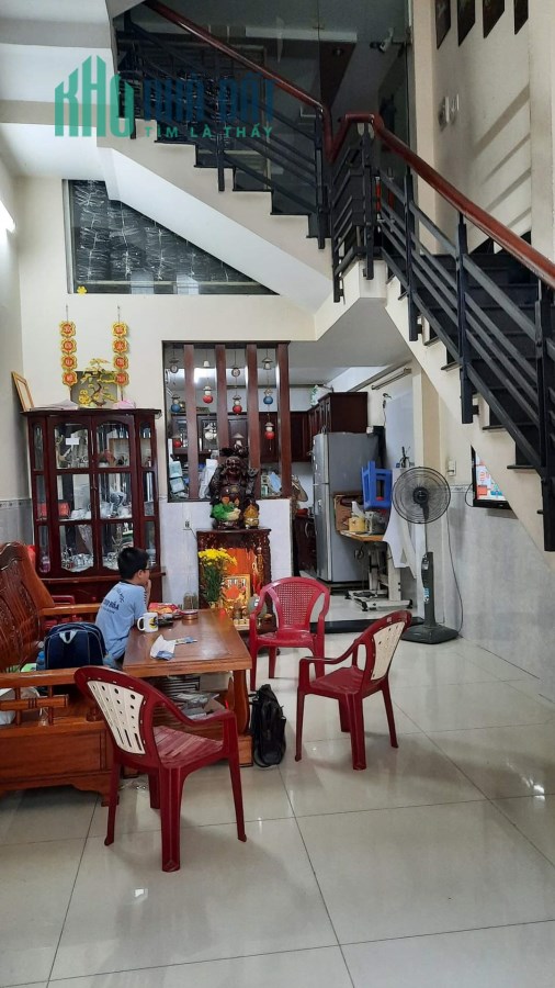 Bán nhà HXT thông Đồng Đen, Víp Tân Bình, 45m2, 5 tầng đẹp lung linh, nhỉnh 8 tỷ TL.