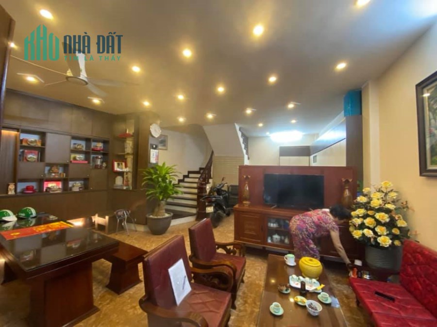Nhỉnh 4 tỷ , NHÀ ĐẸP Ở NGAY , TRUNG TÂM PHÚ DIỄN