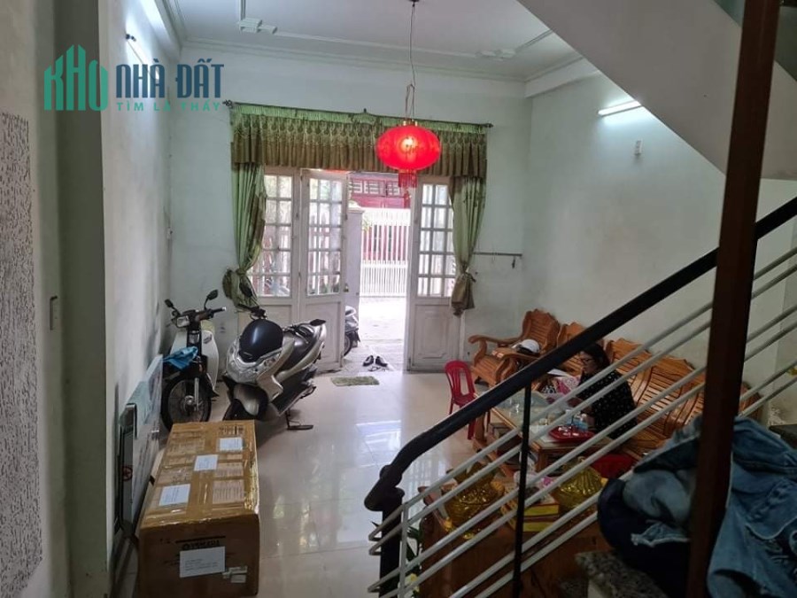 Bán gấp nhà ngay Võ Văn Kiệt 3T giảm chào chỉ 4,6 tỷ 0984013188