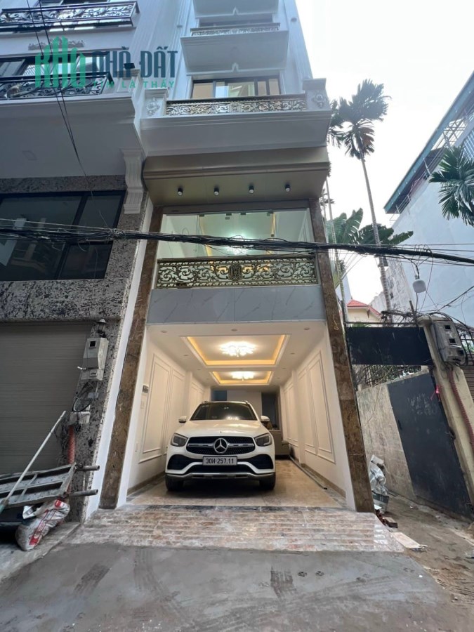 Bán nhà phố Thái Hà, 50M 8T 3.8M mặt tiền, nhà mới oto vào nhà có thang máy. Giá 16.5 tỷ