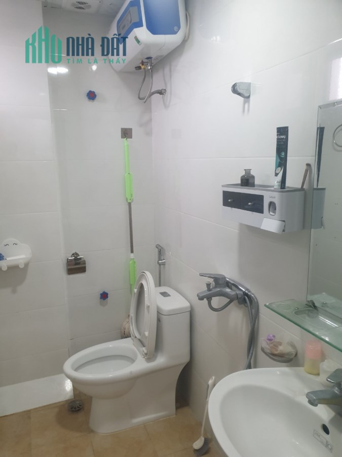 Bán Nhà LÔ GÓC 33mx5Tx3PN Tô Hiệu - Trung Tâm Q.Hà Đông. Giá ưu đãi: 4.9 tỷ