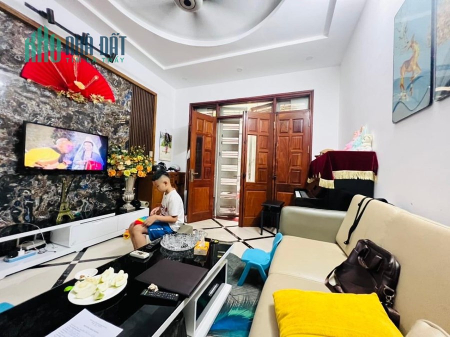 Bán nhà ngã tư sơ-lô góc 2 thoáng-full nội thất-30m2 nhỉnh 3 tỷ.
