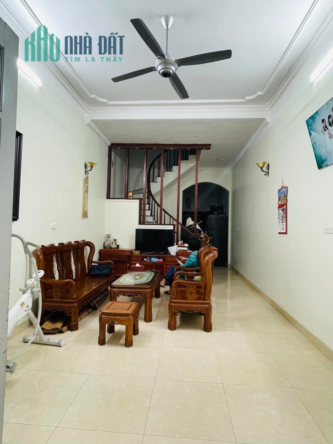 Bán nhà Mỹ Đình,GARA Ô TÔ,ngõ thông,KD,nhỉnh 6 tỷ