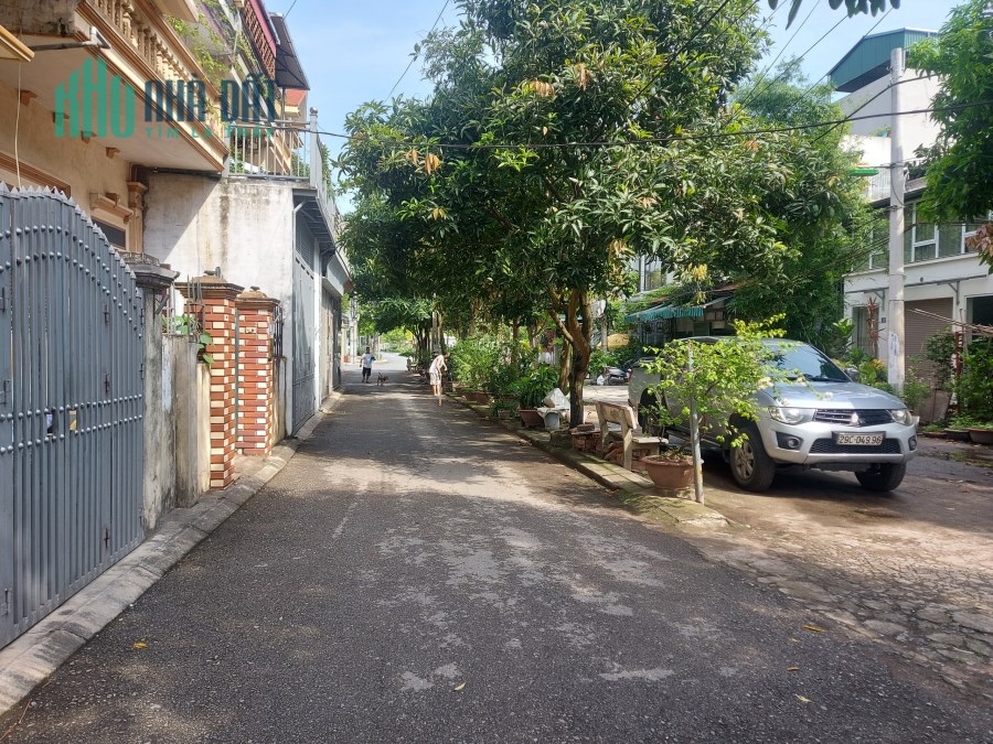 Bán đất nền phân lô phố Sài Đồng, 71m, mặt tiền 5m, ô tô vào nhà.