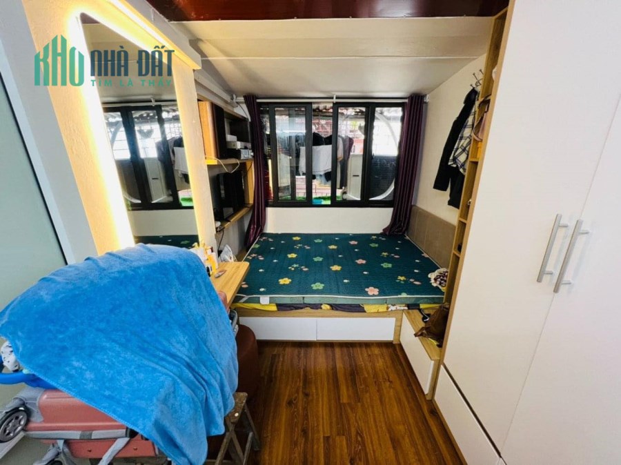 Nhà tập thể Q.Hai Bà Trưng, 55m2, DÂN TRÍ CAO, GIÁ RẺ BẤT NGỜ - 09 4567 6597