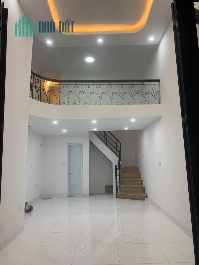 BÁN NHÀ VĂN HƯƠNG, ĐỐNG ĐA 35M2x 4TẦNG NGÕ RỘNG, GẦN PHỐ- GIÁ 3,3 TỶ