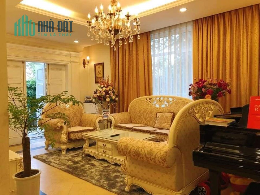 Hạ chào!! Bán nhanh biệt thự quận Long Biên 270m,mặt tiền 15m giá chỉ 26 tỷ.
