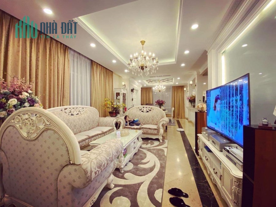 Hạ chào!! Bán nhanh biệt thự quận Long Biên 270m,mặt tiền 15m giá chỉ 26 tỷ.