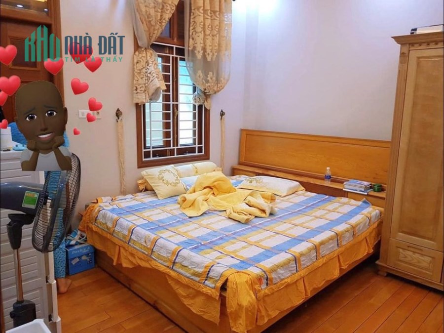 Siêu Ngon! Lô góc Hoàng Quốc Việt,2 oto tránh, 2 thoáng, ngõ thông, 63m*5T*mt 4m.