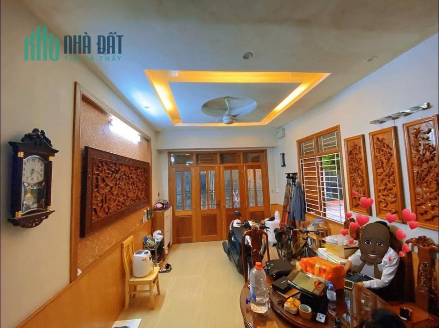 Siêu Ngon! Lô góc Hoàng Quốc Việt,2 oto tránh, 2 thoáng, ngõ thông, 63m*5T*mt 4m.