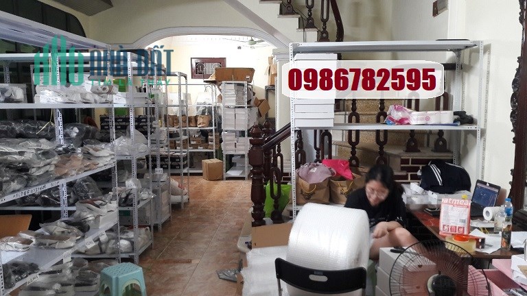 Cho thuê 90m2 tầng 1 + 2 làm văn phòng, kinh doanh tại Đống Đa, 15tr; 0986782595