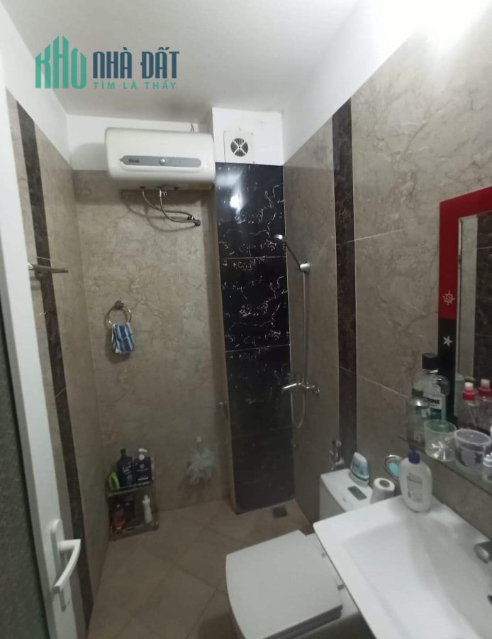 Nhà đẹp trung tâm quận 35m2, 5tầng, 5.5 tỷ.