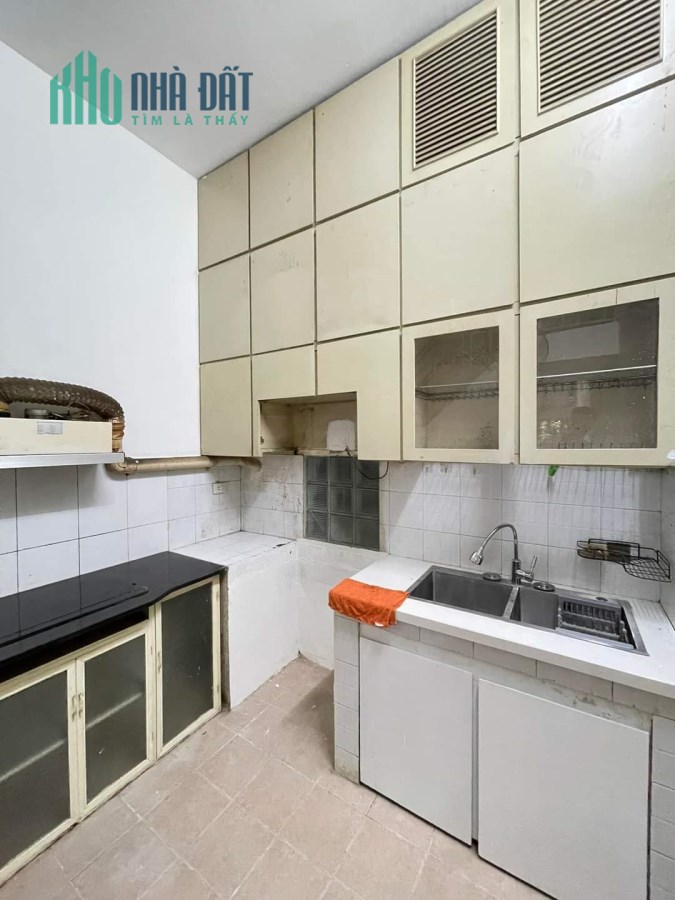 Nhà Ô Chợ Dừa, Đống Đa 30m2, 3 tầng, 3.6 tỷ.