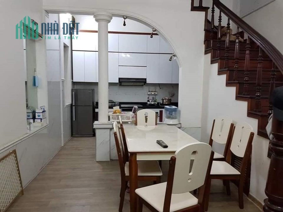 Bán nhà Chùa Bộc, nội thất cao cấp. 65m2. 7,55tỷ.