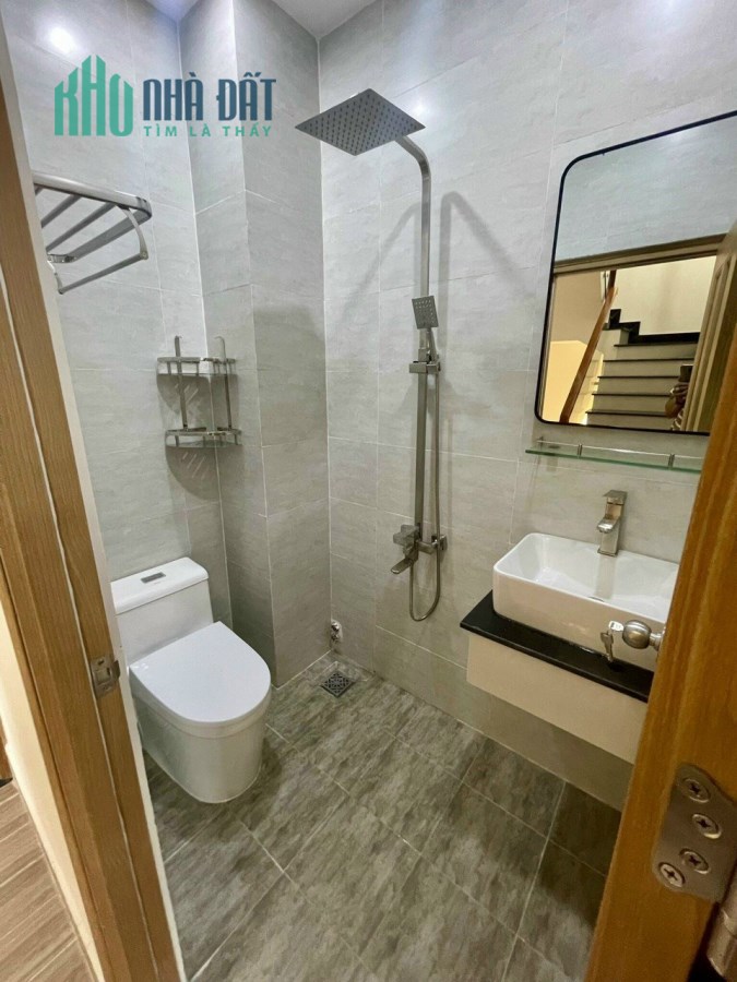 Bán nhà 4x12m, Lý Thường Kiệt, Quận 11, 1 trệt 2 lầu, hẻm oto, giá chỉ nhỉnh hơn 6 tỷ