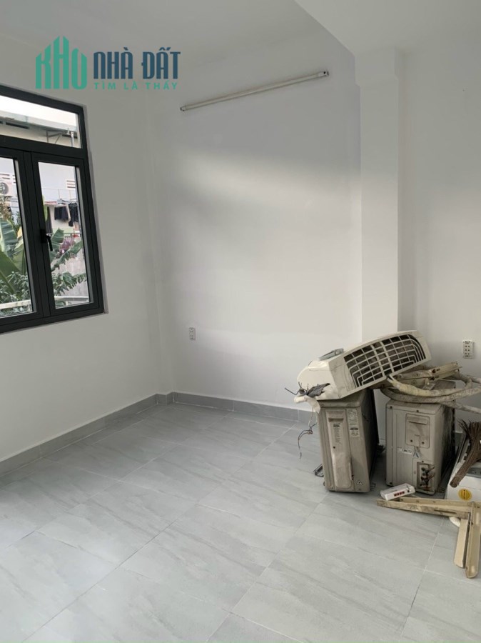 Bán nhà 4x10m, An Dương Vương , Quận 10, 1 trệt 2 lầu, hẻm oto, giá chỉ nhỉnh hơn 6 tỷ