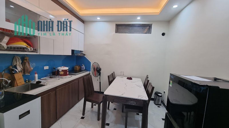 NHỈNH 5 TỶ, Ô TÔ TRÁNH, HỘ KHẨU TÂY HỒ, 41M2, 3.6M, Ở NGAY.