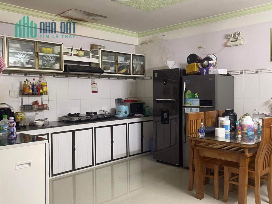 Chính chủ cần bán siêu rẻ nhà mặt tiền Hải Châu - Kẹt tiền bán gấp, có sổ đỏ