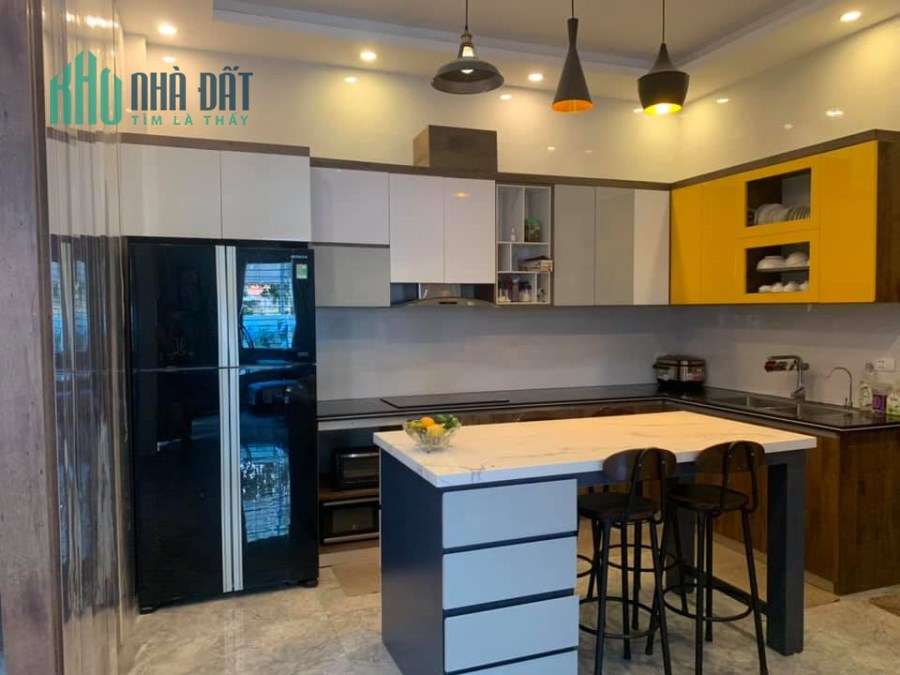 Bán gấp nhà Mặt ngõ Quan Nhân giá 9 tỷ, 47mx4 tầng, MT 4m, Oto đỗ