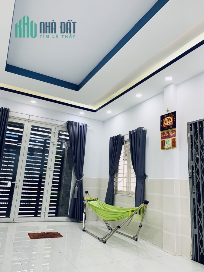 Bán nhà đường  Lạc Long Quân Phường 10 Quận Tân Bình. 52m2.Giá 7.9 tỷ. 0988758645