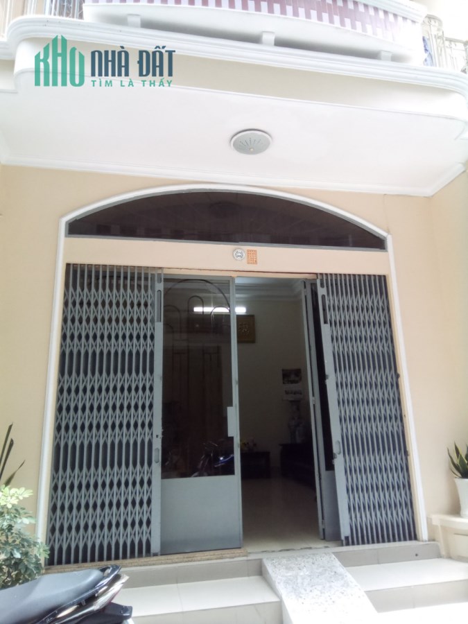 bán nhà HXH 780 Nguyễn Kiệm, Phường 4, Q.Phú Nhuận 8.8 tỷ