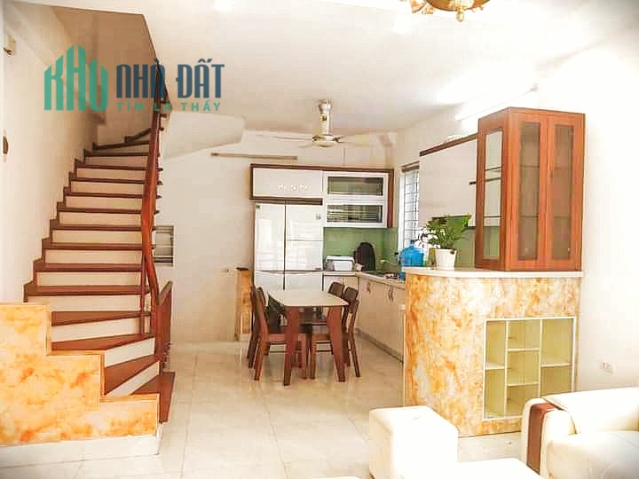 Nguyễn Văn Linh, Long Biên. 40m2*5*4,5m mt ô tô tải, 3 thoáng vĩnh viễn, KD, ngõ thông tứ tung